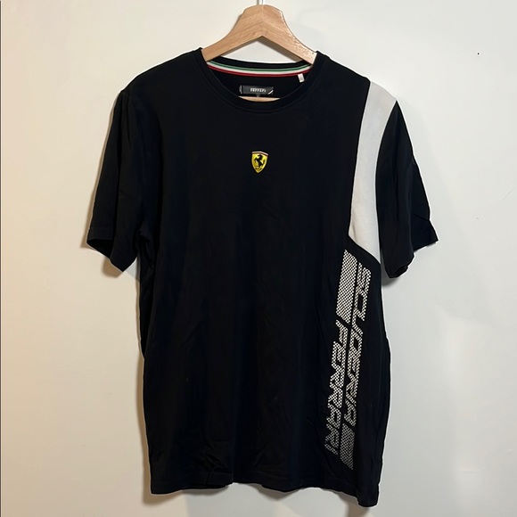 Ferrari Women's T-Shirt - Black - Picture 1 of 7